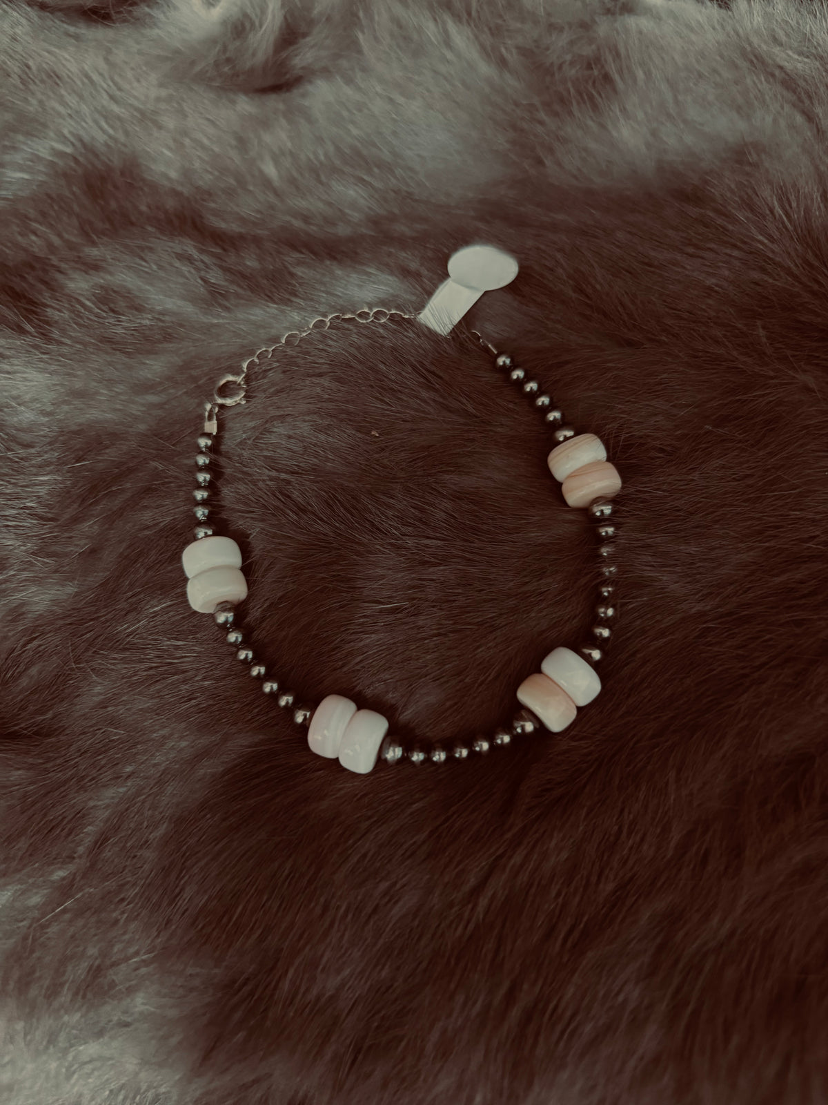 Pink conch & Pearl bracelet