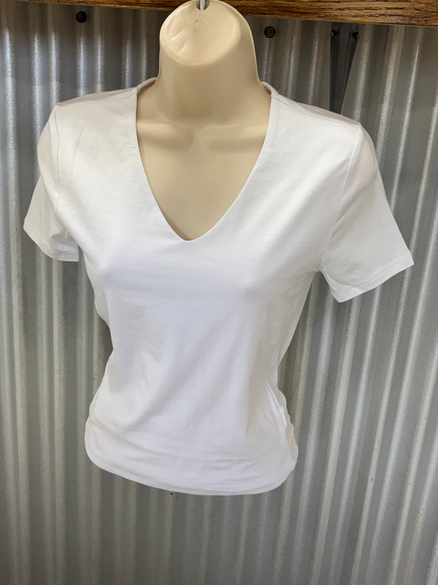 V Cut Top