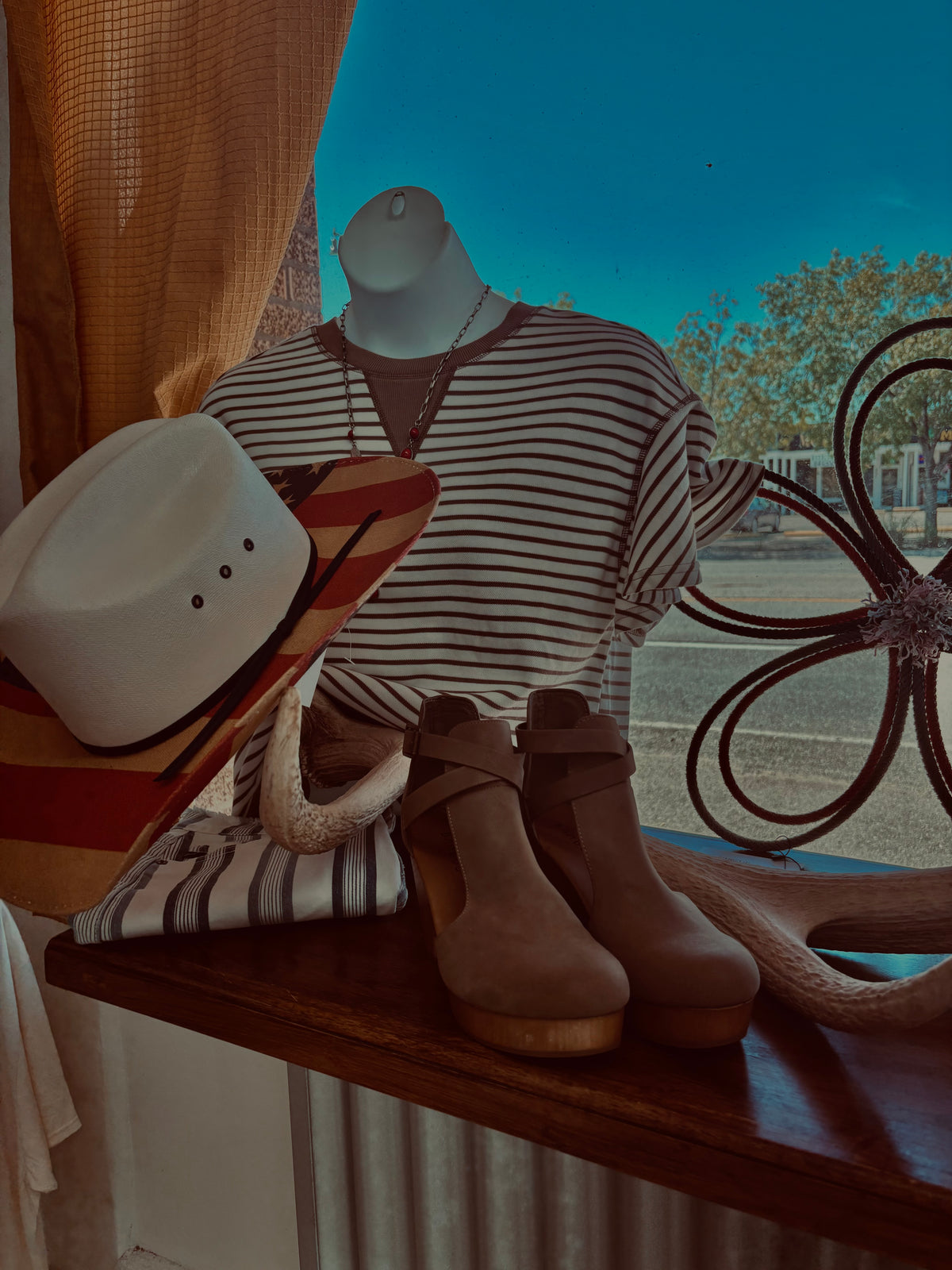CUT OUT CLOG-STYLE BOOTS