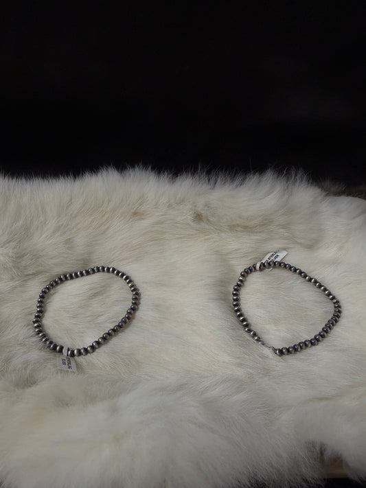 Stretch Navajo pearl bracelet