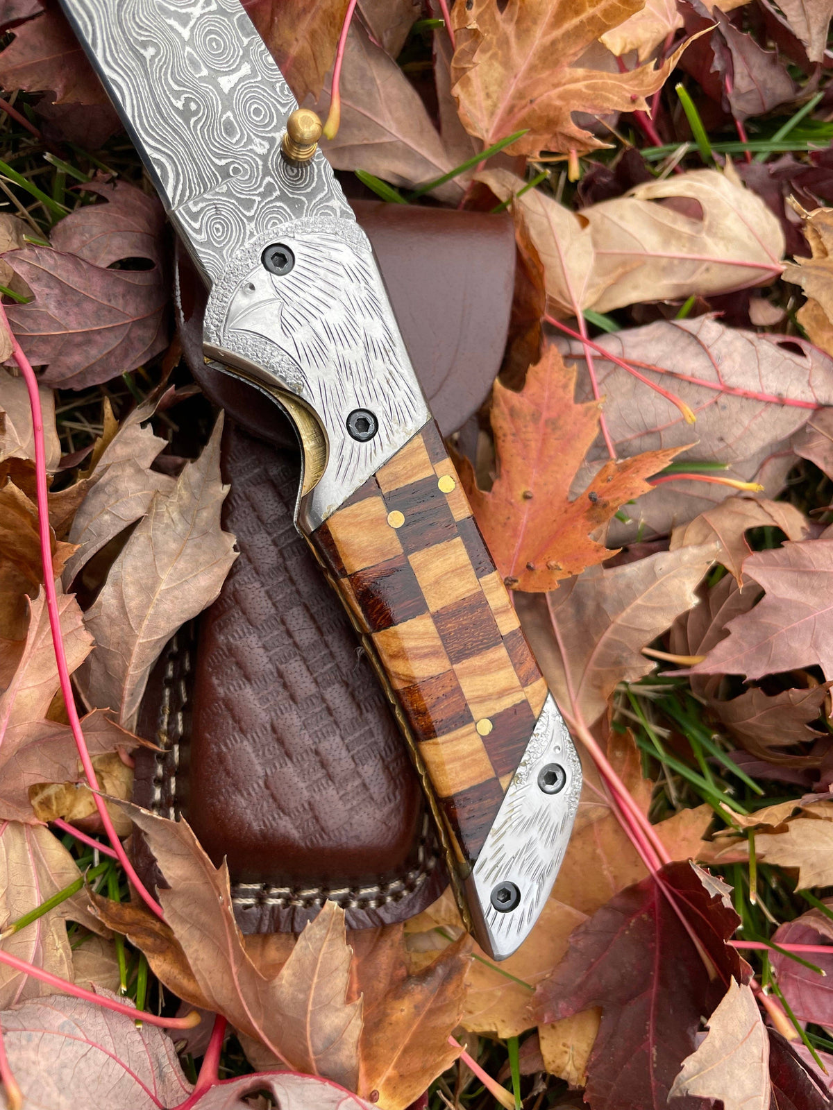 Damascus Engraved Checkered Pocket Knife