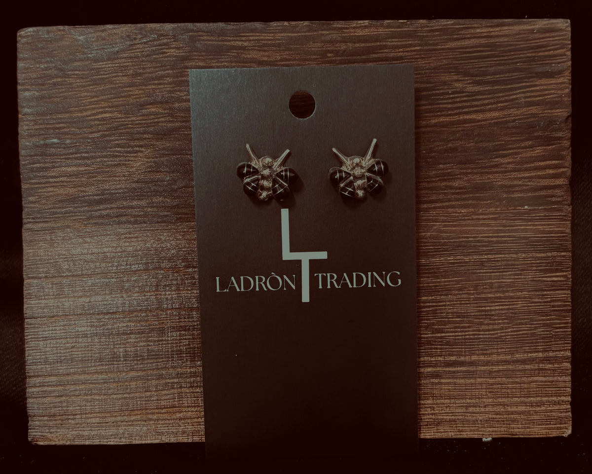 Bumble bee studs