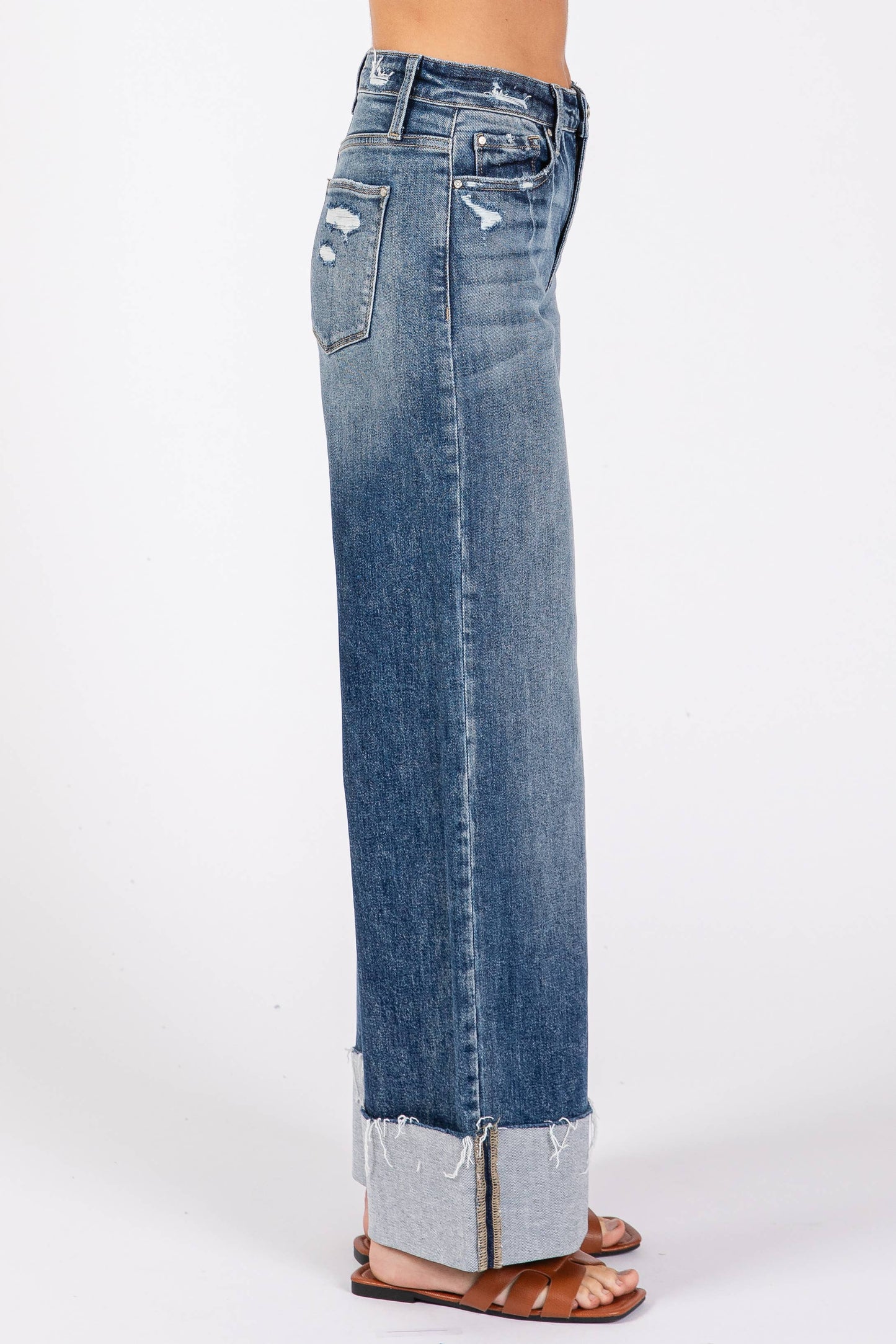 CUFFED HEM JEANS