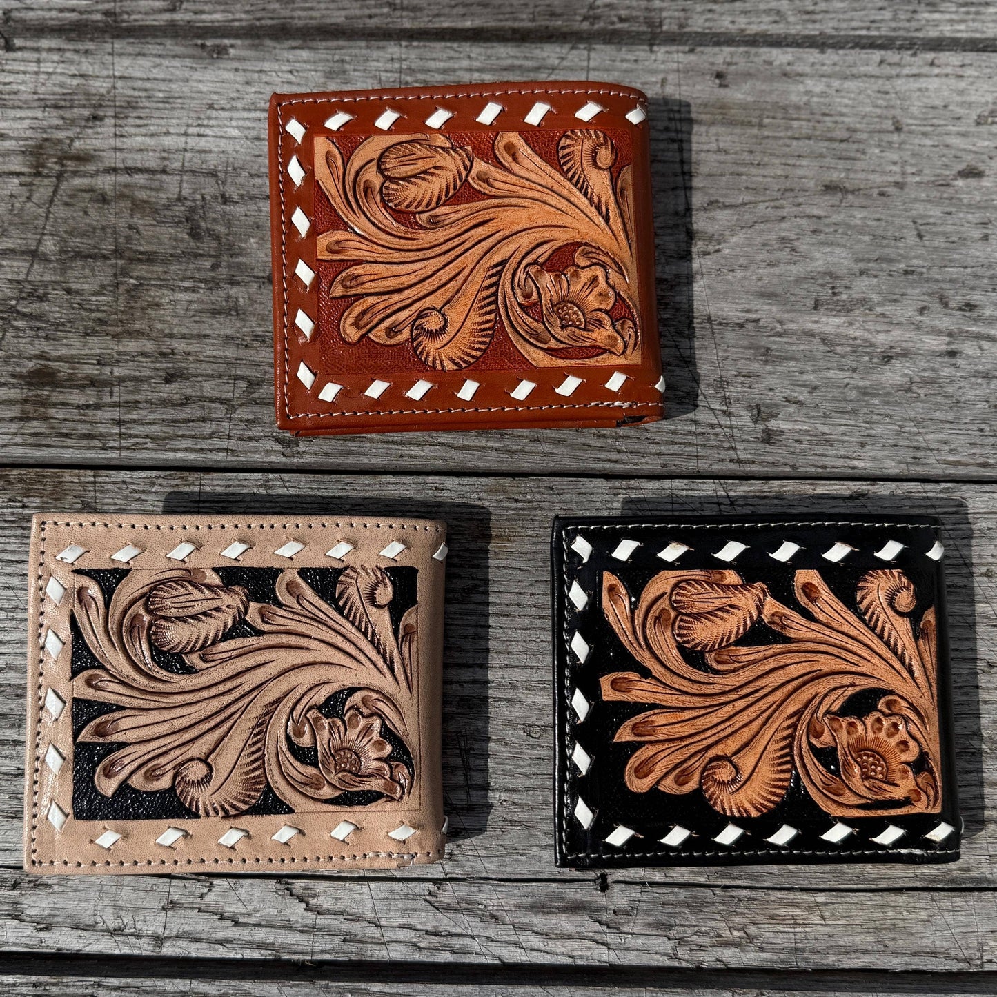 Men’s wallet tooled, seed bead