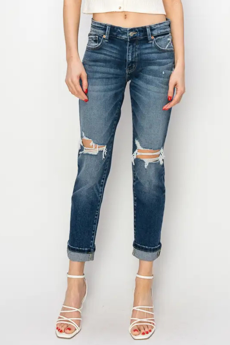 MID RISE BOYFRIEND JEANS