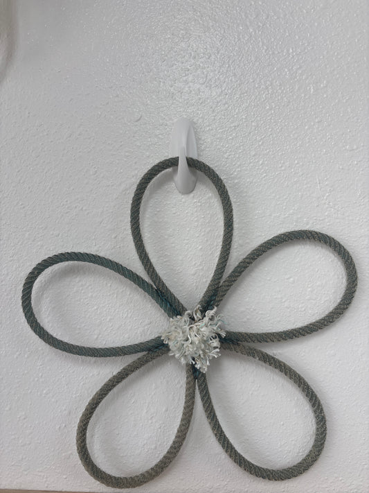 5 Petal Flower Rope Lariat