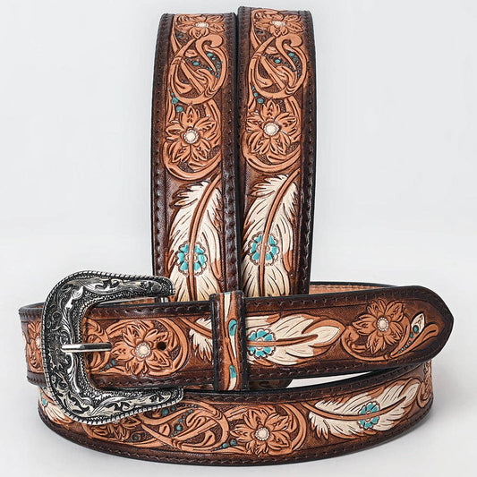 Belt with feathers
